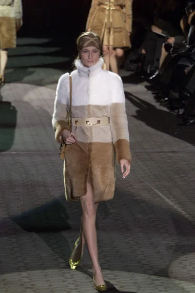 Look 37